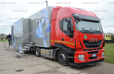 Gdynia. Prezentacja symulatora lokomotywy SIMTRAQ....