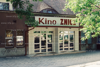 Gdańsk, Wrzeszcz. Kino Znicz. 1997 fot. Janusz Gojke...