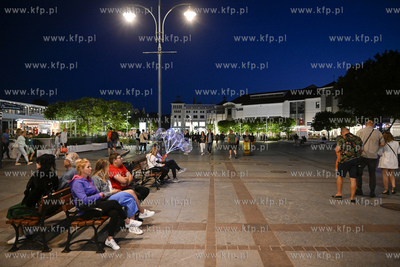 Sopot. Plac Przyjaciół Sopotu po rewitalizacji. Na...