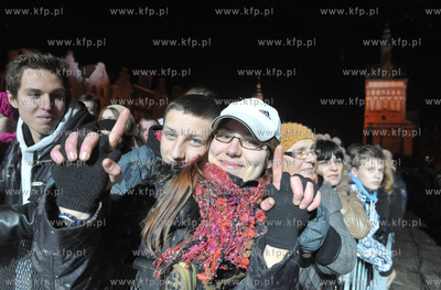 Zabawa sylwestrowa na Targu Weglowym w Gdansku.Na zakonczenie...