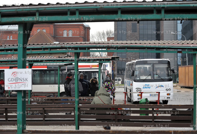 Dworzec autobusowy PKS w Gdansku.Autobus firmy PKS...