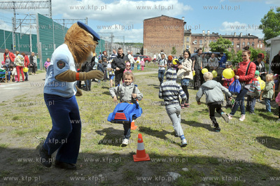Gdansk Orunia. Akcji malowania scian tunelu na ul....