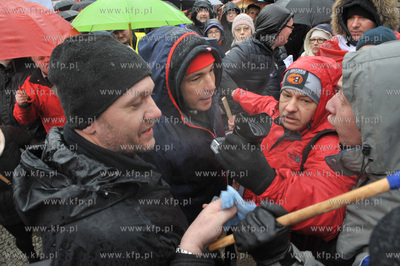 Manifestacja w obronie demokracji zorganizowana na...