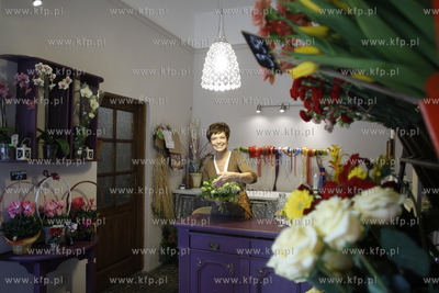 Magda Masny w swojej kwiaciarni Rosamelia w Sopocie.
03.11.2010
fot....