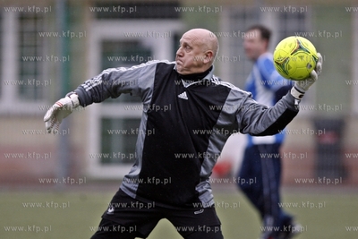 Gdansk. Boisko przy ul. Traugutta.  Sylwestrowy mecz...