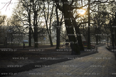 Rewitalizacja parku przy ul. Dąbrowskiego w Gdańsku.
21.12.2016
fot....