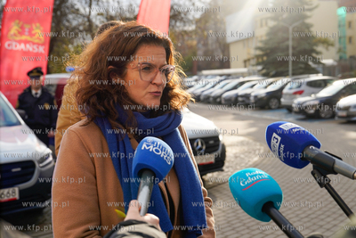 Urząd Miejski w Gdańsku. Przekazanie 3 nowych radiowozów...