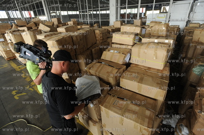 Funkcjonariusze Granicznego Referatu Zwalczania Przestepczosci...