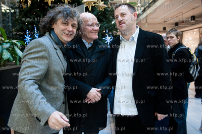 Gdansk. Centrum Handlowe Manhattan. Premiera i promocja...