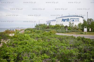 Gdansk. Westerpaltte. Port Polnocny. Firma Port Service...