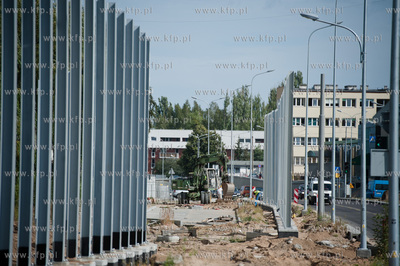 Gdansk. Wznowione po kilku miesiecznej przerwie, prace...
