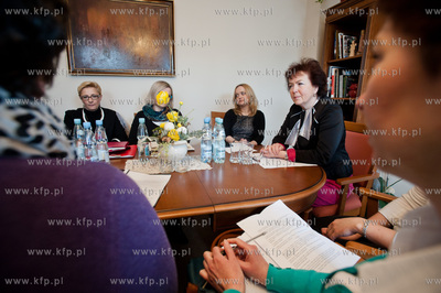 Gdansk. Protest zwiazkow zawodowych Szpitala Specjalistycznego...