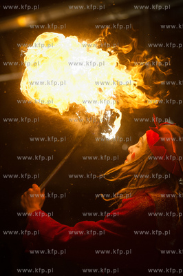 Gdansk. Zieleniec przy pomniku Jana Heweliusza. Widowisko...