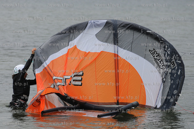 Rewa - pomorski raj dla fanow windsurfingu i kitesurfingu.
26.09.2009
fot....