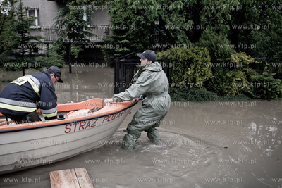 Skutki powodzi w powiecie oswiecimskim i bielskim....
