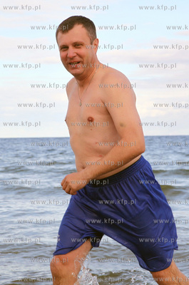 Sopot. Inauguracja sezonu sopockich Morsow, w ktorej...