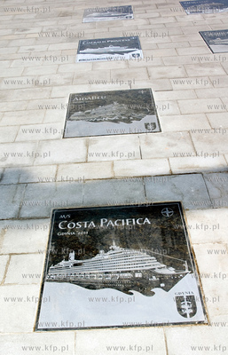 300-metrowy wycieczkowiec, Costa Pacifica, otrzymala...