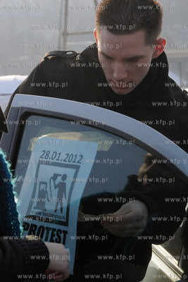 Kierowcy z Gdyni i okolic protestowali wspolnie przeciwko...