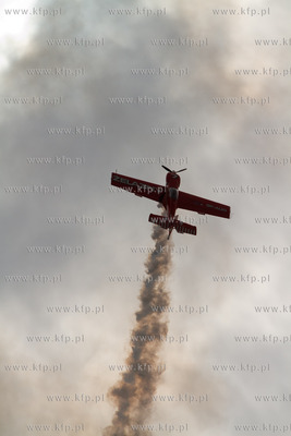 Festyn lotniczy z okazji 100-lecia lotnictwa w Elblagu....