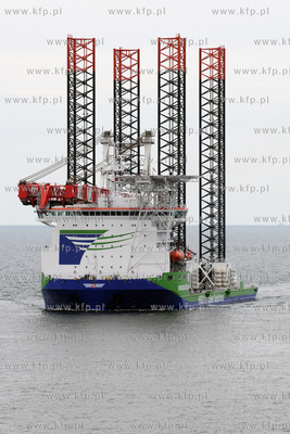 Zbudowany w Gdyni  przez Stocznie CRIST Innovation...