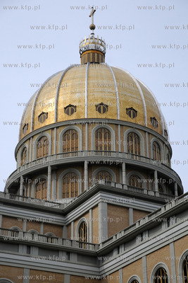Sanktuarium Matki Bozej Bolesnej w Licheniu (woj. wielkopolskie)....
