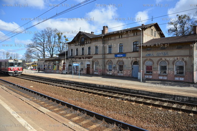 Dworzec PKP w Redzie. 20.04.2013 fot. Andrzej J. Gojke...