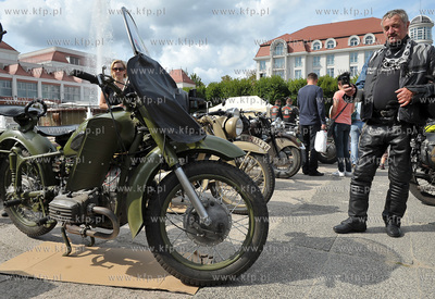 Sopot. Skwer Kuracyjny. Zlot zabytkowych motocykli....