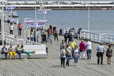Sopot. Molo, plaza i Plac Przyjaciol Sopotu. Rekordowa...
