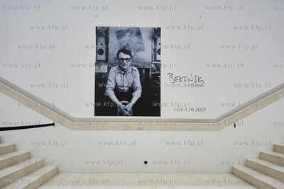 Wystawa obrazów Zdzisława Beksińskiego w Teatrze...