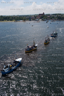 Morska Pielgrzymka Rybakow w Pucku na odpust Sw Piotra...