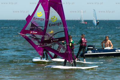 Plaza w Sopocie, przy Sopockim Klubie Zeglarskim. Briefing...