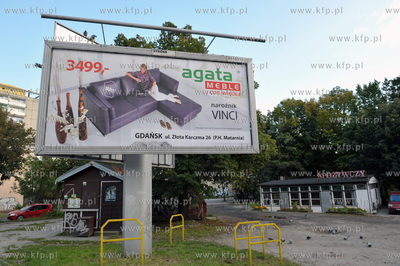 Gdansk Wrzeszcz - bilbord na rogu ulic Srebrnikow i...