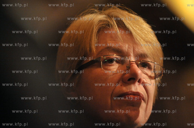 Ratusz Staromiejski - ulica Korzenna w Gdansku. Debata...