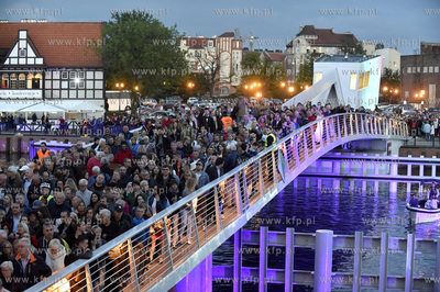 Gdańsk. Uroczyste otwarcie kładki na Ołowiankę....