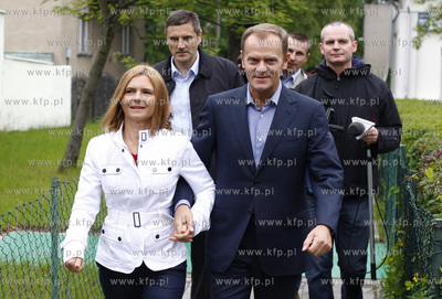 Sopot. Wybory do Europarlamentu. Glosuje Premier RP...