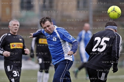 Gdansk. Boisko przy ul. Traugutta.  Sylwestrowy mecz...