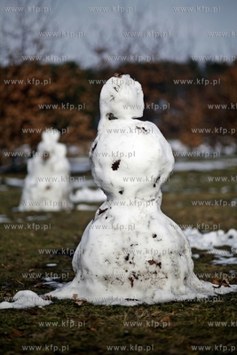 Gdansk. Park Reagana. Nz roztapiajace sie balwany.
27.02.2013
fot.Krzysztof...