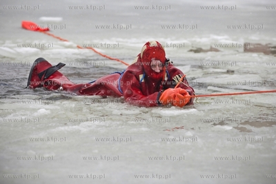 Wspólne ćwiczenia lodowe jednostek Komendy Miejskiej...
