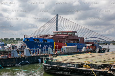 Stocznia Marine Projects. Wodowanie kadłuba pełnomorskiej...
