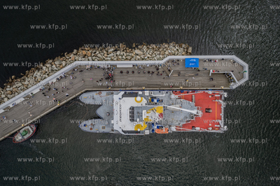 Sopot. Molo. Po 33-dniowej ekspedycji za północne...