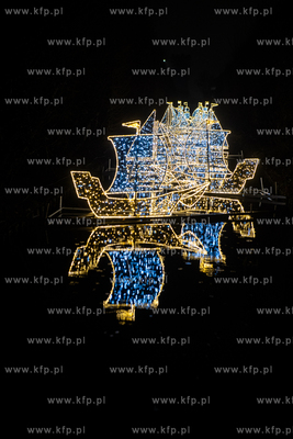 Iluminacje świąteczne w Parku Oliwskim. 05.12.2024...