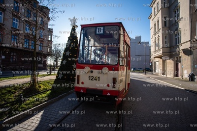 Gdańsk, Dolne Miasto, ul. Wróbla. Nz. Zabytkowy tramwaj...