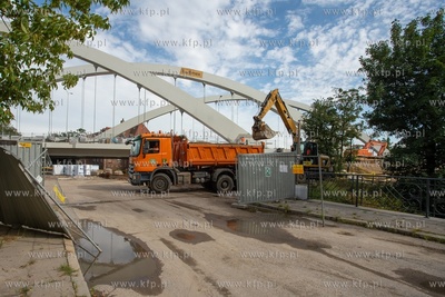 Budowa drugiej nitki wiaduktu Biskupia Górka. 4.08.2020...