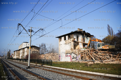 Gdansk. Rozbiorki budynkow mieszkalnych przy ul Marynarki...