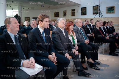 Muzeum Miasta w Gdyni. Uroczystosc wreczenia nagrod...