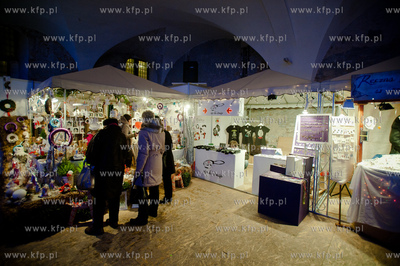 Gdansk. Wielka Zbrojownia. Jarmark Bozonarodzeniowy.
19.12.2012
fot....