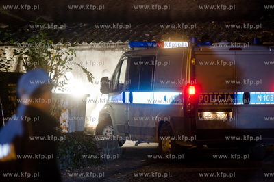 Gdansk. Podworze kamienicy przy ul. Dlugi Targ. Odnalezienie...