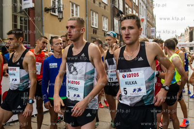 Gdańsk. Międzynarodowy Bieg św. Dominika. Bieg Elity...