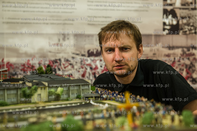 Montaż dioramy w historycznej Sali BHP Stoczni Gdańskiej,...