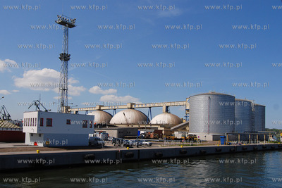 Port w Gdyni. Nz. Baltycka Baza Masowa
16.05.2008
Fot....